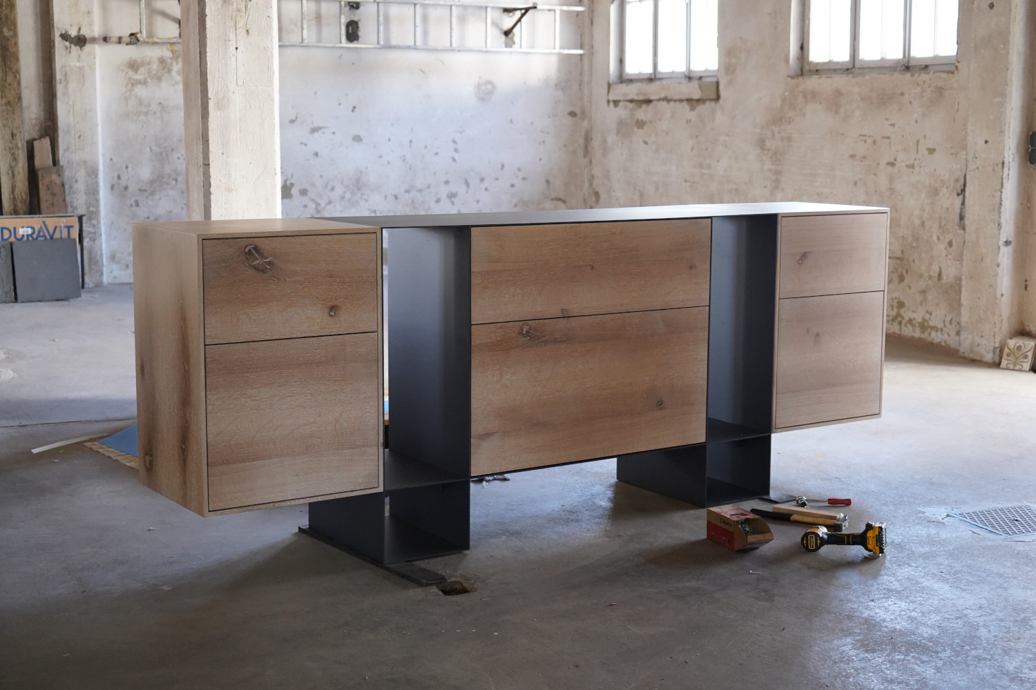 iuuno sideboard