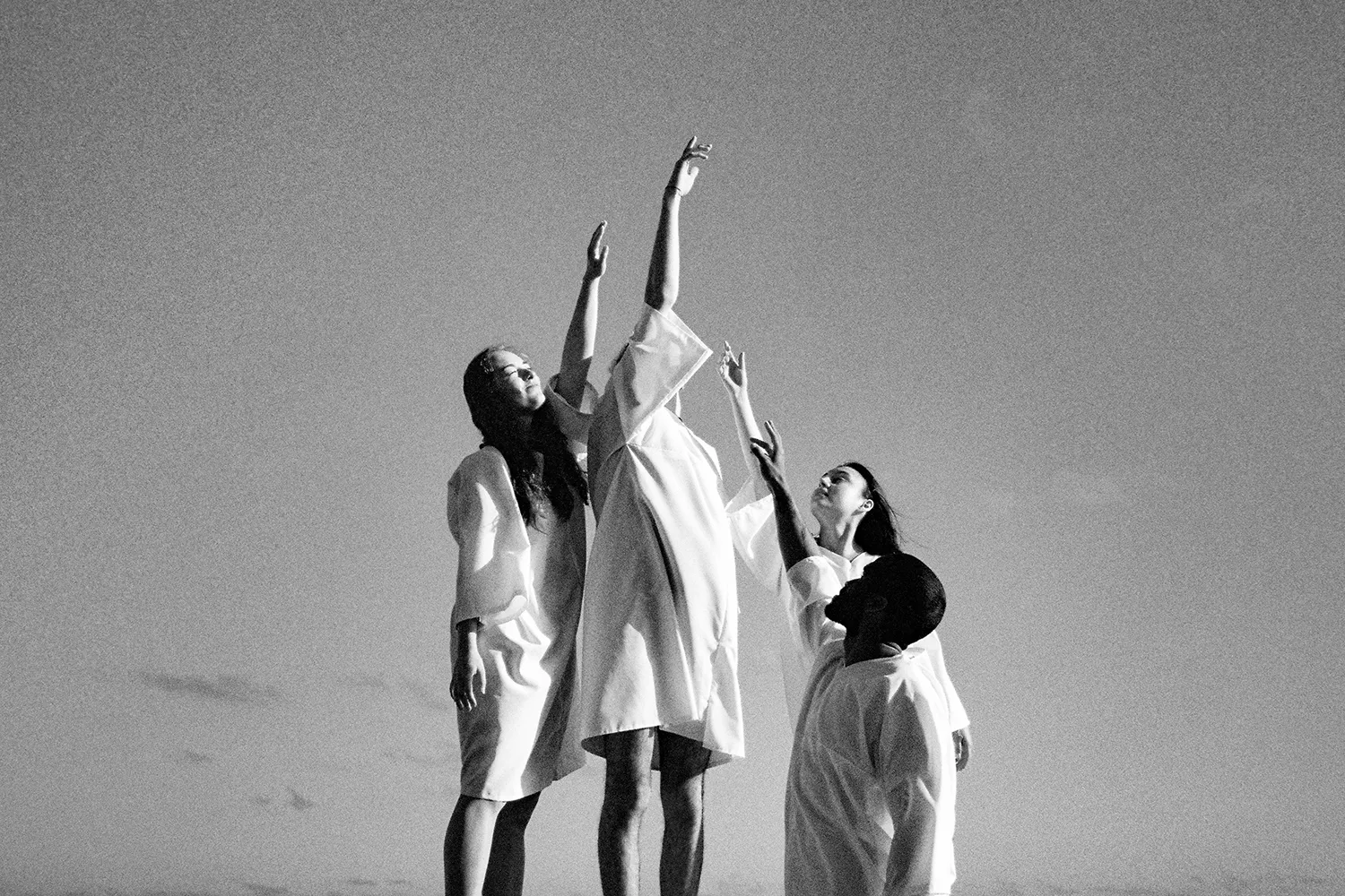 hug photoshot photo 2 